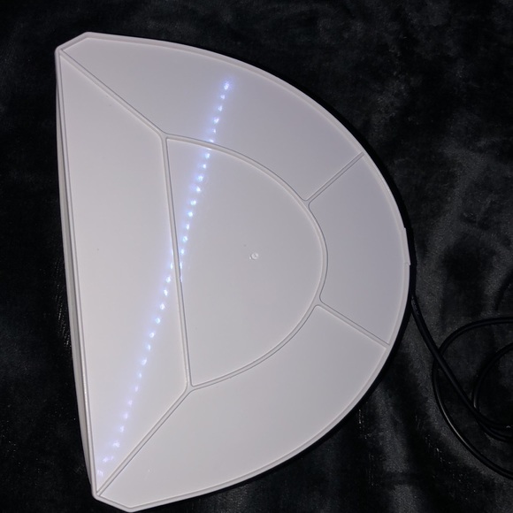 UV/LED NAIL LAMP! SWIPE➡️ - Picture 8 of 11